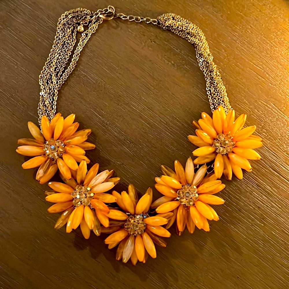 Floral orange necklace